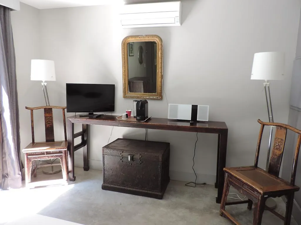 أفينيون Be Loft B&B Pool & Spa 2*,  فرنسا