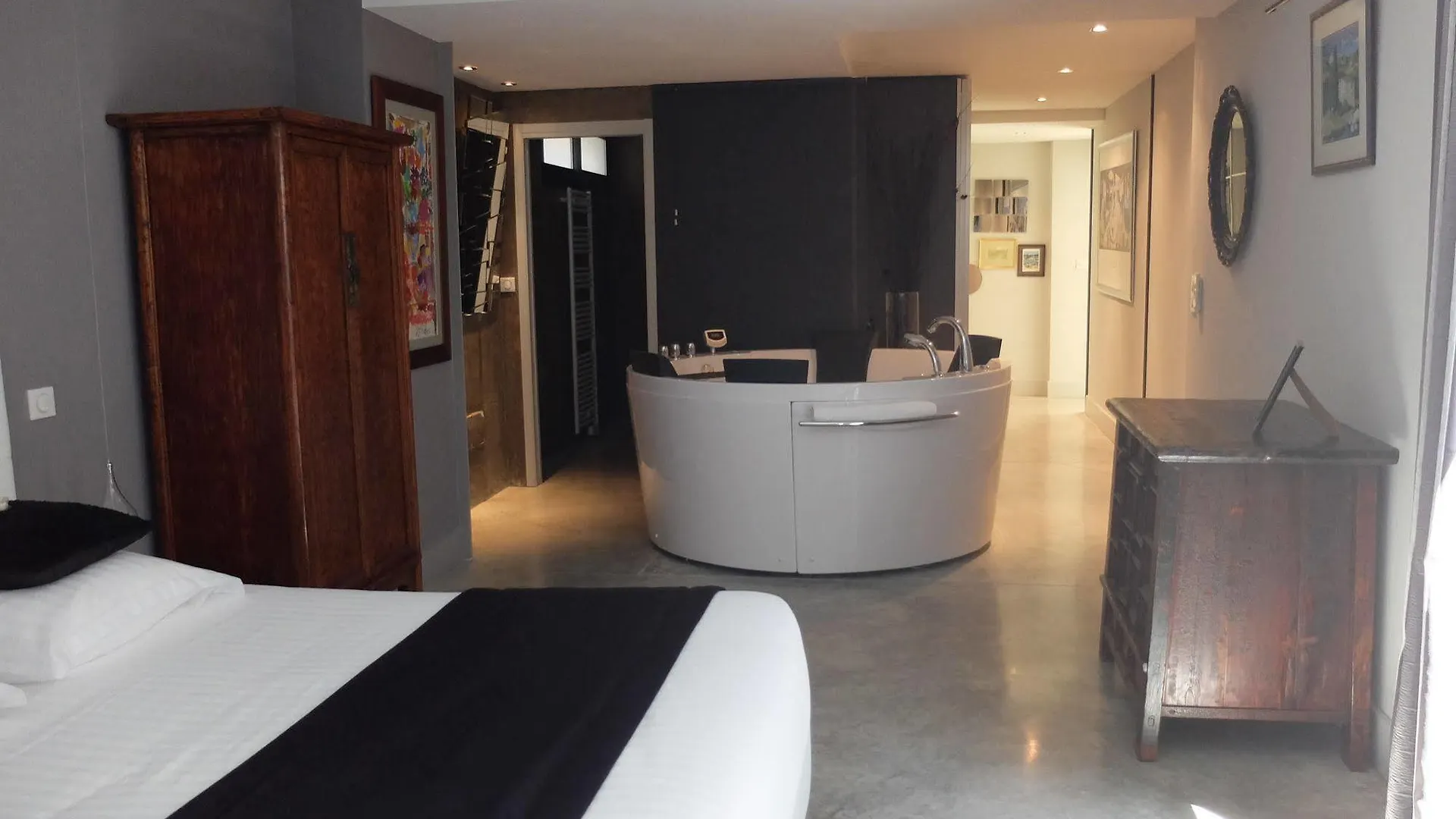 Be Loft B&B Pool&Spa Avignon Bed & Breakfast
