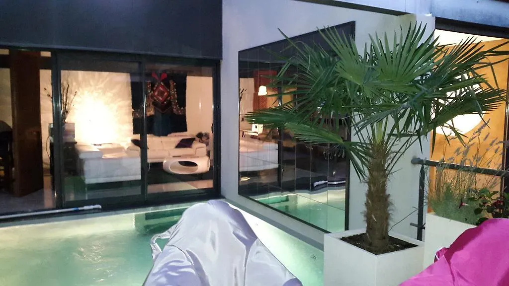 Be Loft B&B Pool & Spa Avignon Bed & Breakfast