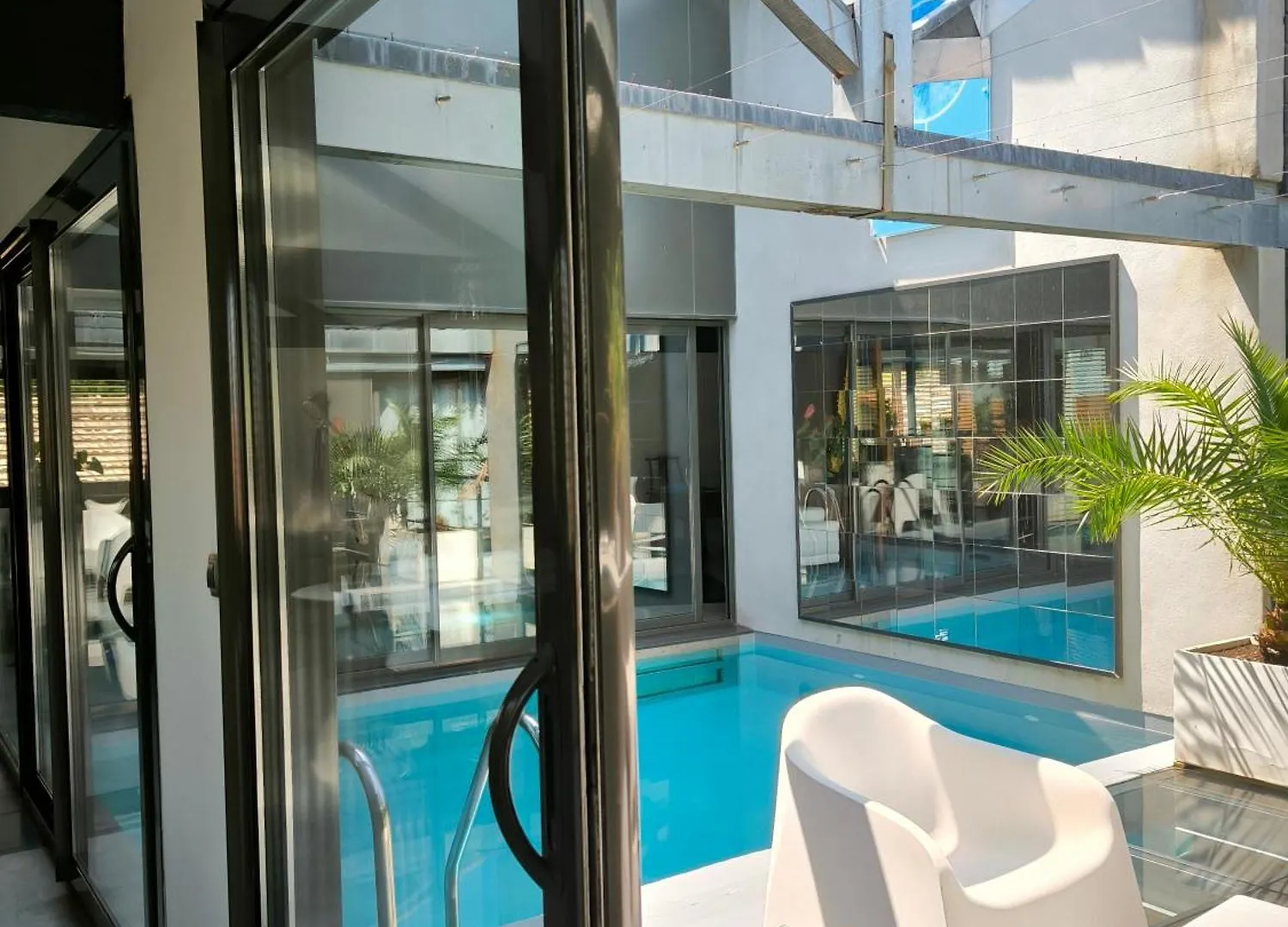Be Loft B&B Pool & Spa Avignon Frankreich