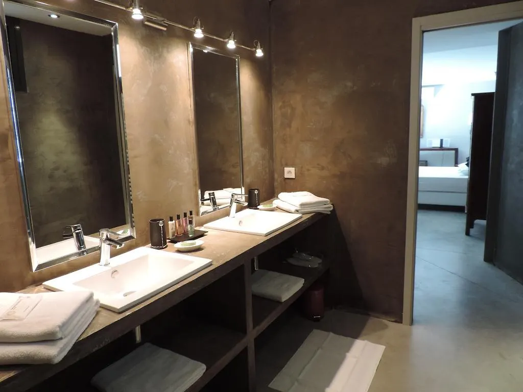 Be Loft B&B Pool & Spa Avignon 2*,