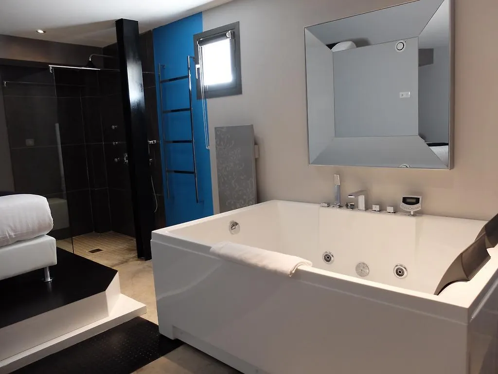 Be Loft B&B Pool & Spa Avignon France