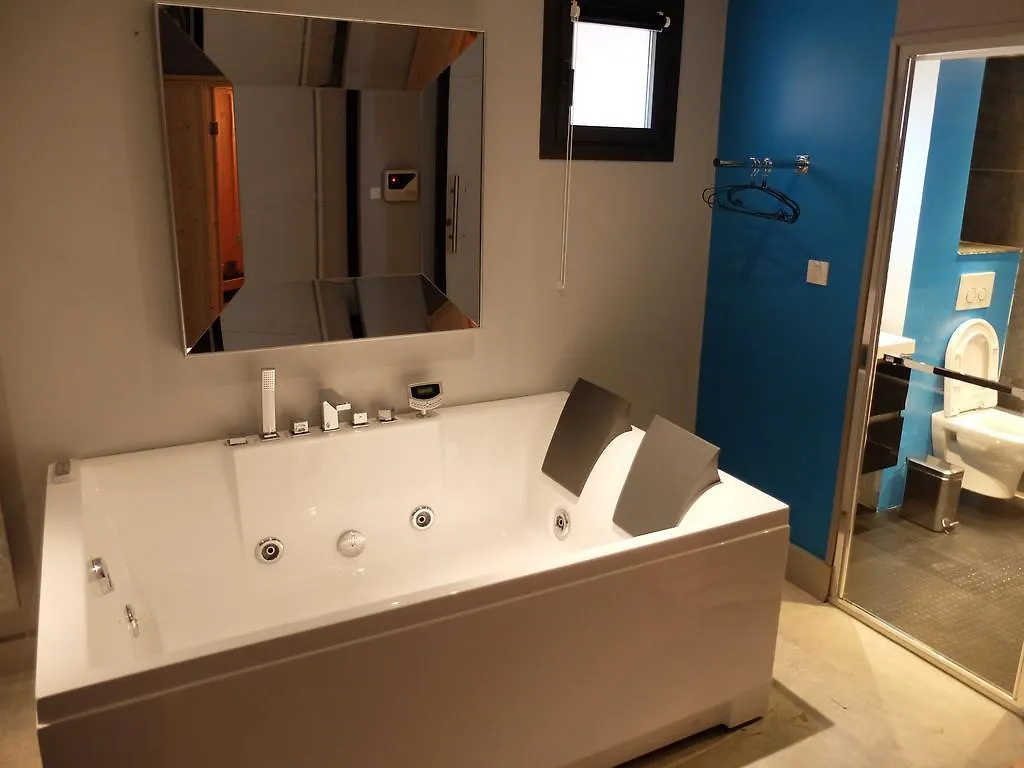Be Loft B&B Pool & Spa Avignon Bed & Breakfast