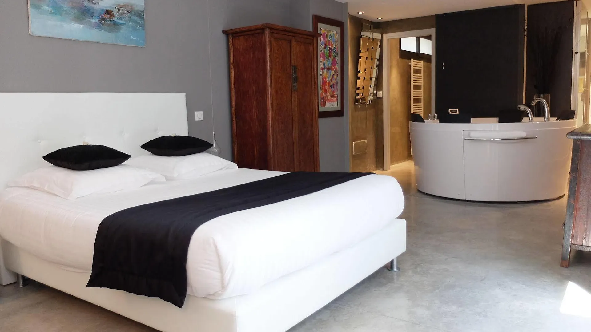 Be Loft B&B Pool & Spa Avignon Bed & Breakfast