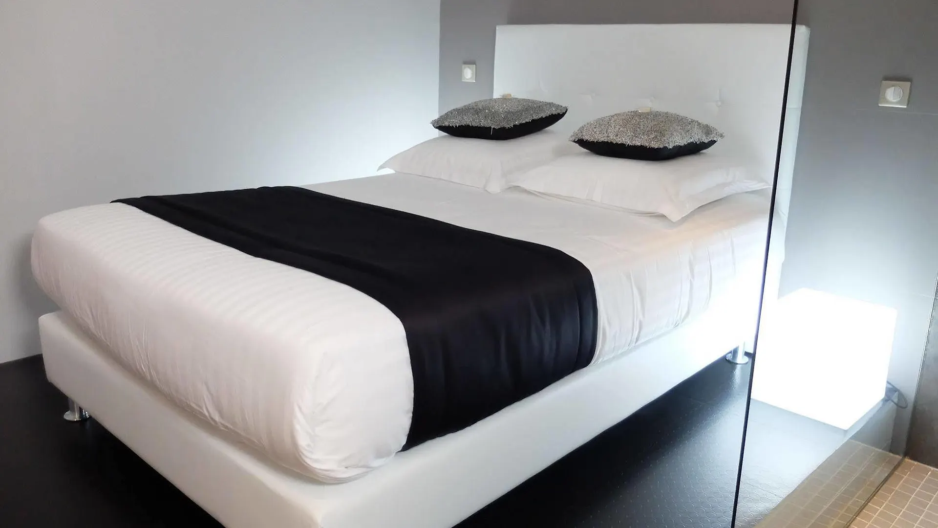 Be Loft B&B Pool & Spa Avignon