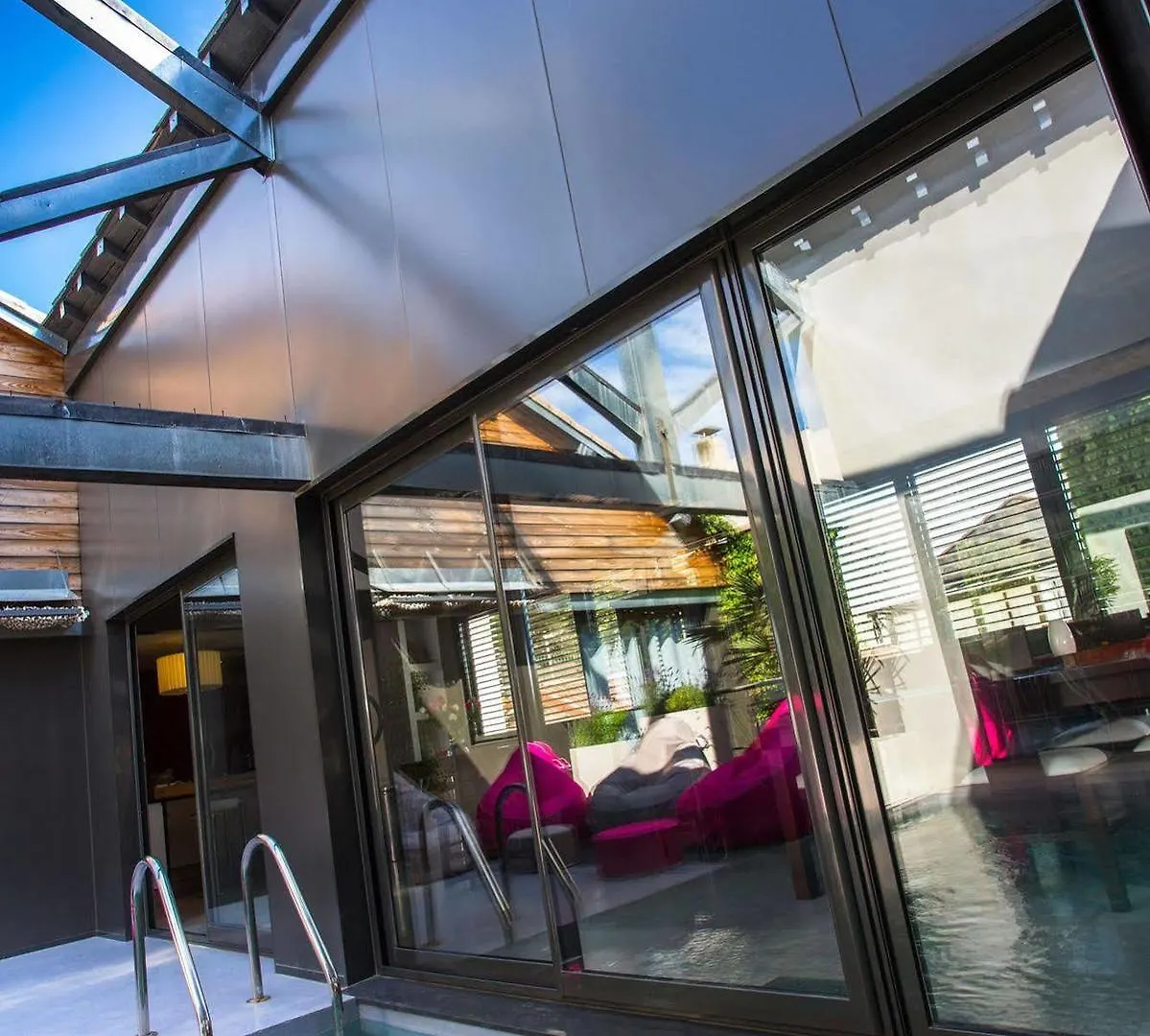 Be Loft B&B Pool & Spa Avignon Bed & Breakfast
